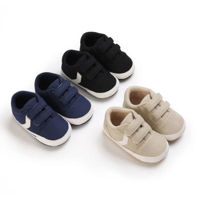 China 2021 New Baby Toddler Breathable Soft Sole Anti-skid Shoes Newborn Sports Shoes 0-1 Year Old for sale