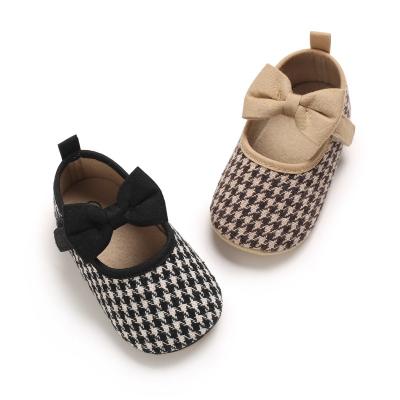 China Breathable spring and autumn casual shoes 0-1 year old baby plaid 3-12 months baby soft-soled shoes toddler cute bow soft-soled shoes for sale