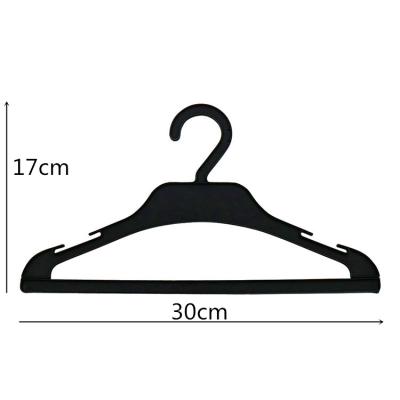 China Eco - Friendly Material Cheap Plastic Black Cloth Hanger Wholesale for sale