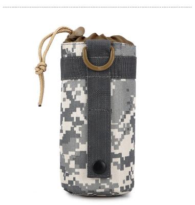 Китай OUTDOOR TACTICAL CAMOUFLAGE WATER BOTTLE BAG WATER BOTTLE BAG SPORTS ACCESSORIES SUB BAG HANGING BAG PORTABLE SMALL BAG продается