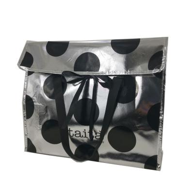 China 100% Reusable Non Woven Laminated Ribbon Fold Reusable Shopping Bags With Flap for sale