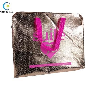 China 100% Recycle Eco Friendly Metallic Lamination Non Woven Shopping Tote Bag With Zipper for sale