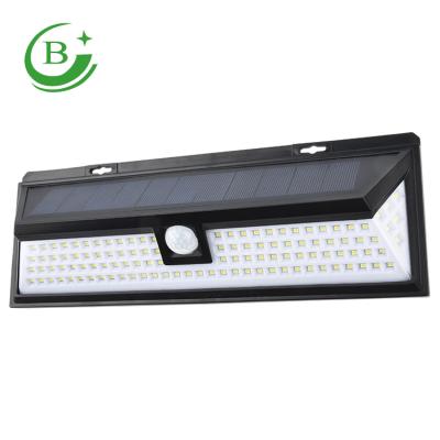 China Hot Selling Outdoor Solar Powered LED Wall Light High Quality Garden Yard Waterproof LED Wall Light for sale