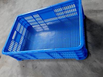 China EURO Stack Plastic vented crates& containers & boxes 600*400*165MM for sale