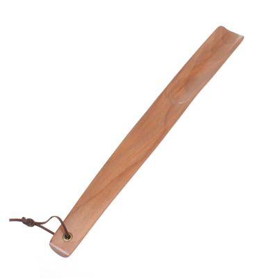 China Cheap Wooden Convenient Natural Color Shoe Horn Convenient for sale