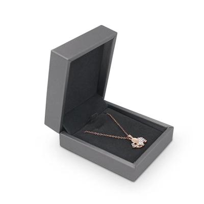 China Leatherette Customized Luxury PU Leather Pendant Box / Necklace Box for sale