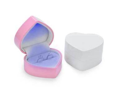 China Plastic Box LED Peach Heart Ring Box-Customized Color And Your Logo For Ring Packaging for sale