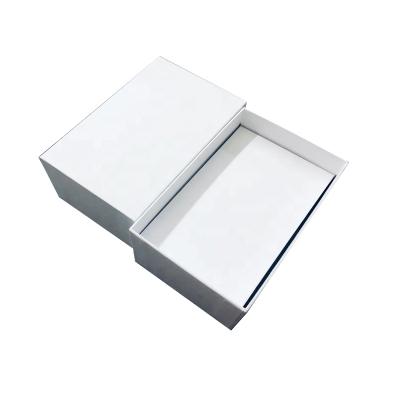 China Recycled Luxury Essential Oil Boxes White Paper Cardboard Materials Essential Oil Gift Box Aromatherapy Essential Oil Gift Set Custom Magnetic Box for sale