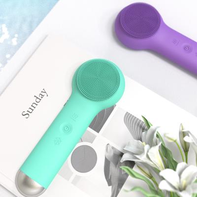 China Face Lift Hot Cold Silicone Hand Held Deep Cleansing Facial Cleansing Brush for sale