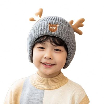 China Wholesale JOINT Pure Acrylic Winter Deer Antler Hats Fashion Style Baby Deer Cute Winter Warm Hat For Kids Children for sale