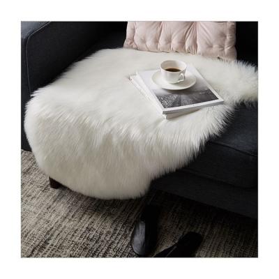 China Real Fur Non-Slip Luxury Natural White Modern Bedroom Designer Custom Home Decor Area Blankets for sale