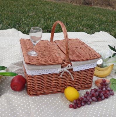 China Handmade Natural Willow Wicker Picnic Basket Cheap Lunch Bags Hot sale products Outdoor Lunch Basket for sale