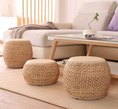 China Natural Straw Household Storage Stool Grass Woven Ottoman Box Eco-Friendly Hand-Woven Grass Rattan Stools for sale