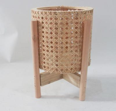 China Best Home Decor Popular Rattan Plant Stand, Planter Holder Wholesale Natural Seagrass Vase Handicraft Wicker Flower Pot for sale