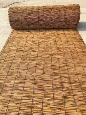 China ECO Friendly Decoration Panels Privacy Carbonized Natural Reed wicker Fence Outdoor Garden Fencing for sale