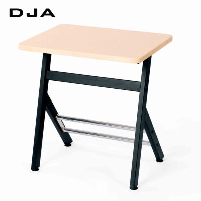 China Modern design high quality simple simple adjustabke stand table pencil studne school school furniture standing desk for sale