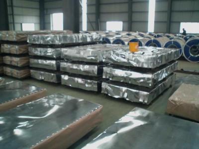 China JIS SGCC SGCH G550 galvanizó las hojas de metal acanaladas acanaladas de la hoja que cubrían en venta