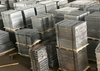 China 30X3mm galvaniseerden de Hete Ondergedompelde Staalgrating Comités Grating van de Staalbar Te koop