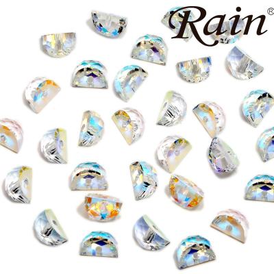 China Irregular Rainhole Crystal Beads Glass aa Half Moon Shape Loose Faceted Beads For DIY Accessories Jewelry Pendant Making for sale