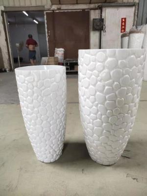 China Hot selling new design fiberglass white planters for villa and hotel decorations for sale