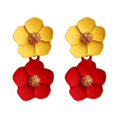 China Fashion Artilady Statement Acrylic Flower Earring Resin Flower Korean Stud Earring For Women for sale