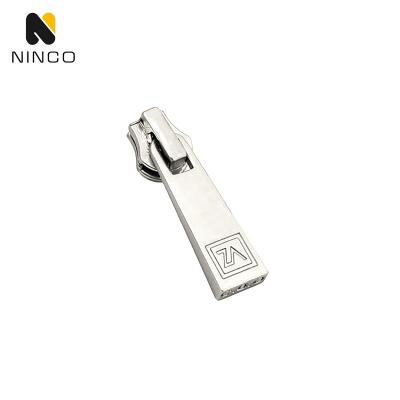 China Handbag Nickel Free Hardware Engraved Silver Zipper Key Tag Custom Design Metal Logo Zipper Puller And Zipper Slider Body Pull For Garment for sale