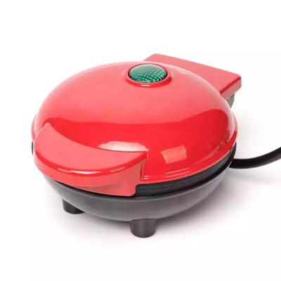 China 2021 Hot Selling Built-in Electric Portable Pocket Mini Waffle Maker 2021 Custom Double Double Flat Rope Wrap Mini Waffle Maker for sale