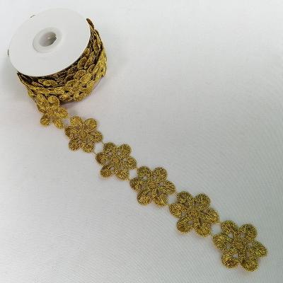 China Morden 3D Embroidered Flower Lace Trim Gold Guipure Embroidery Lace Trims Yellow Lace Trim for sale