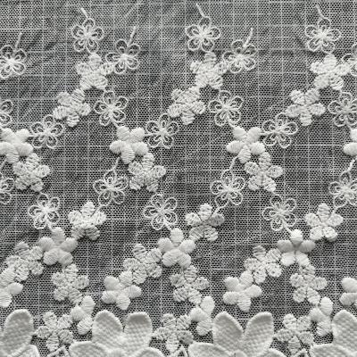 China Fashion White Embroidered Mesh Lace Trim 3D Flower Voile Lace Trimming Embroidery Tulle 3D Lace Trim For Sale for sale