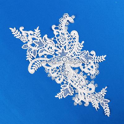 China Water Soluble Wholesale Ivory Clothing Applique Embroidery Leaf Lace Flower Patches Design Accessories for sale