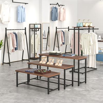 China Durable High End Clothes Display Furniture Retail Custom Ladies Brass Clothing Racks For Sale for sale