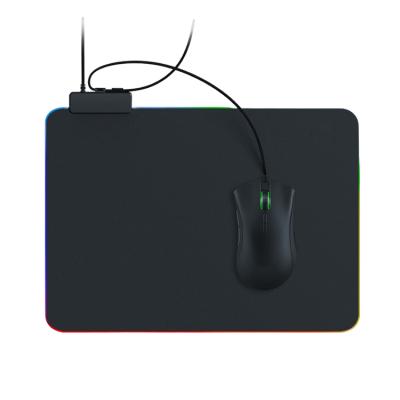 China Yohi 2021 Comfortable Newest Gaming Mouse Pad Big Gamer Mouse Mat With Backlit Rgb Mouse Pad for sale