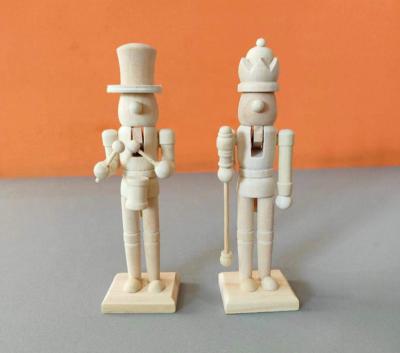 China Wholesale 18cm Nutcracker Decoration Christmas DIY Painting Wooden Empty Soldier White Empty Kindergarten Early Education Supplies for sale