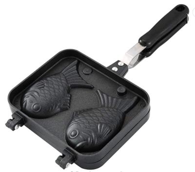 China Mini Iron Fish Shape Cake Pan Waffle Cake Maker Pan Viable Fish Shaped Double Pancake Mold Home Cooking for sale