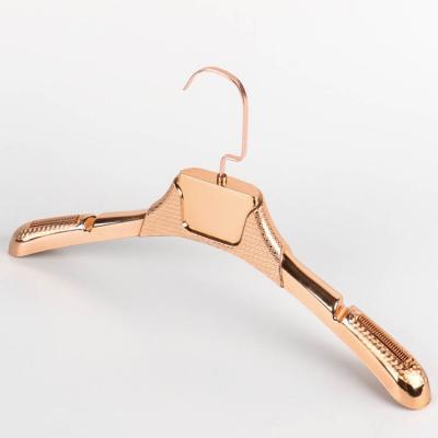 China Durable Custom Hangers Multi Purpose Manufacturer Rose Gold Women Plastic Adult Hanger for sale