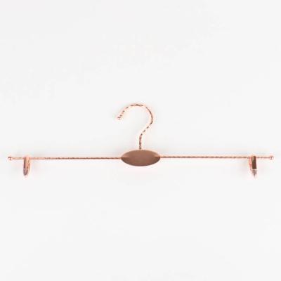 China Durable 30*9cm Flower Line Straight Rod Underwear Rack Rose Gold Color Hanger With Clips for sale