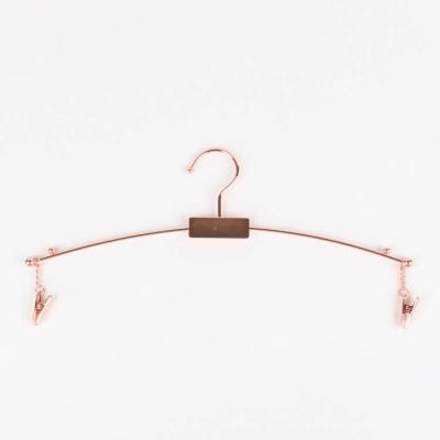 China New Design Durable Good Quality Rose Gold Color Sexy Underwear Display Metal Clip Pants Adult Hanger for sale