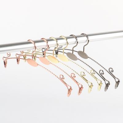 China Chinese Rose Gold Silver Lingerie Clothes Golden Metal Hook Underwear Iron Hanger Goods 28*12.5cm for sale