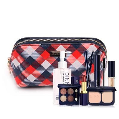 China Preppy Style Factory Direct Diamond Pattern Leather Zipper Custom Band Make Up Cosmetic Travel Toiletry Pouch Bag Makeup for sale