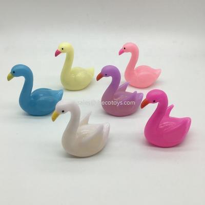 China Thin plastic plastic swan toys for sale