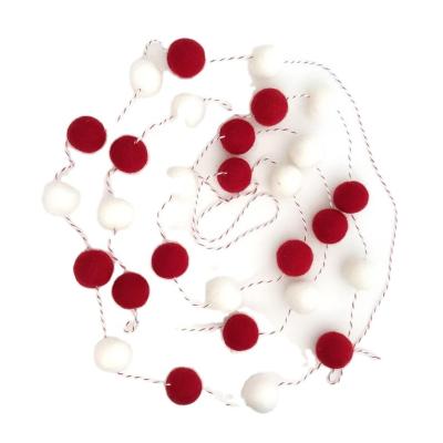 China Xmas Felt Ball Garland Felt Garland Decoration Christmas Tree for sale