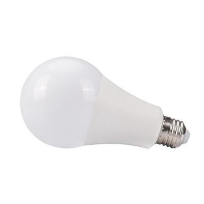 China Öffnungswinkel A19 E27 E26 B22 A60 LED Birnen-6500K 7 W 9 W 12 W 270° zu verkaufen