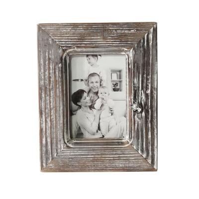 China Direct View High Quality Removable Photo Wall Factory Price Interior Decoration Wooden Photo Frame for sale