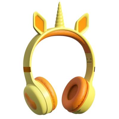 China Hot Headband On Amazon Kids Care Cat Shape Stylish Unicorn Cute Child Earphones Led Light Headset for sale