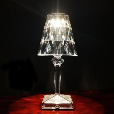 China New-designed Italy restaurant decorative LED desk lamp rechargeable crystal bedside bedroom modern lamp for sale