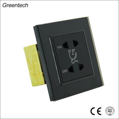 China Low MOQ Two Voltage Choices Residential / General Purpose International Universal Wall Shaver Socket for sale