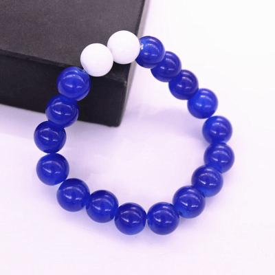 China RTS Yiwu Factory Directly Sale Eco-friendly White Blue Glass Beads Elastic 10MM Stretch Beaded Bracelets For Gifts for sale