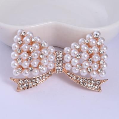 China Popular Wholesale PEARL Women Girl Bow Tie Brooch Bow Tie Suit Shirt Link Pins Jewelry for sale