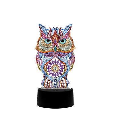 China Top Fashion Creative Cartoon Owl Shape DIY Gift 5D LED Table Lamp Color Changing Acrylic Night Light Diamond Painting Lamp for sale