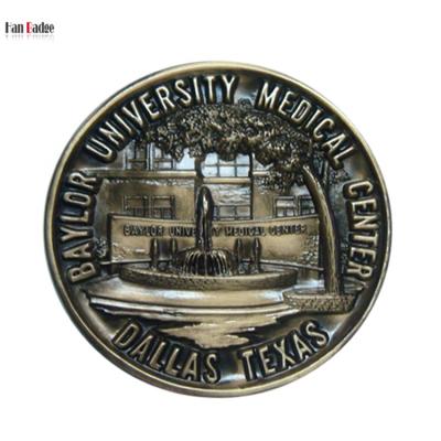 China High Quality Custom Die Casting USA University 3D Coin Collection Zinc Alloy In Antique Gold Plating for sale